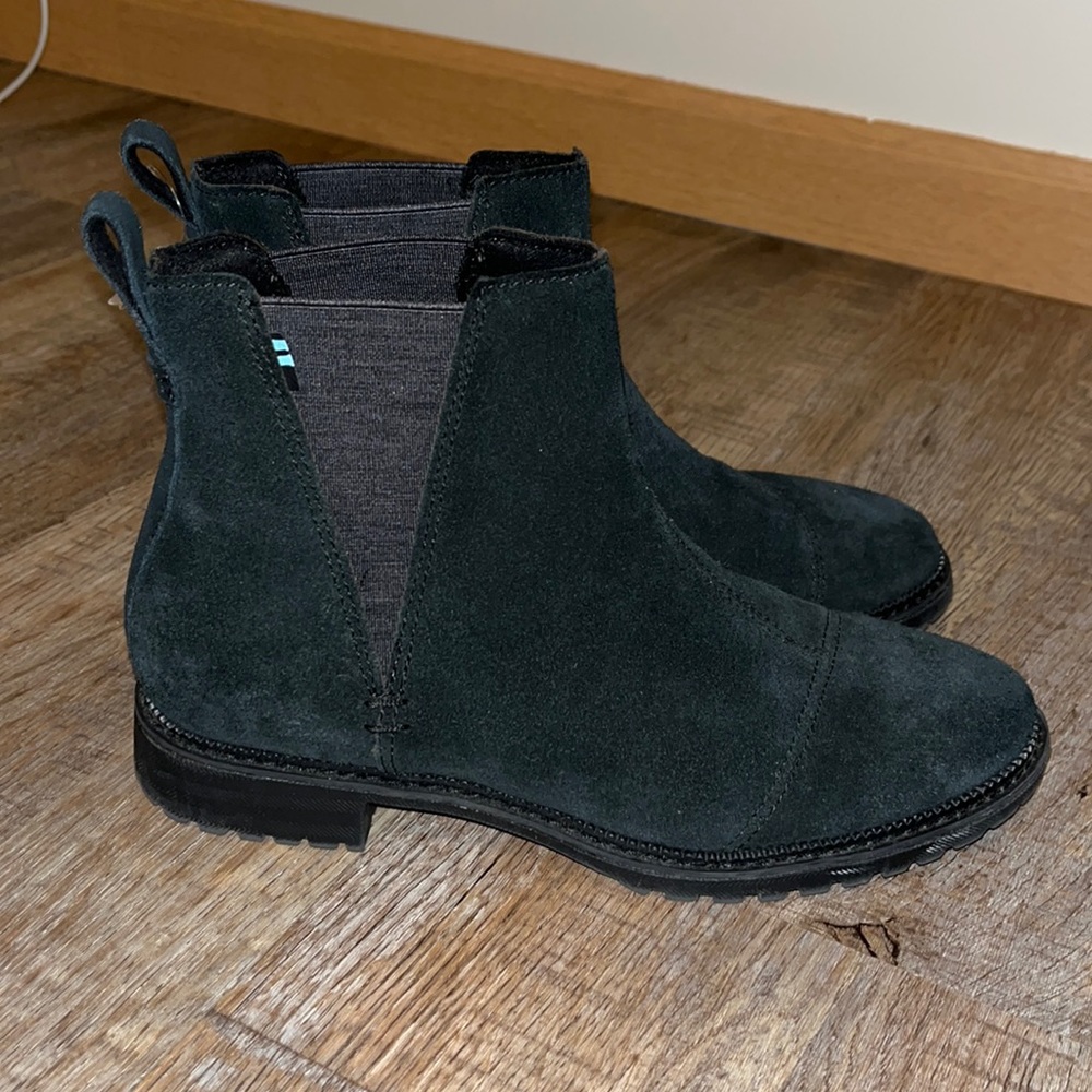 Black Tom Booties 🖤🖤